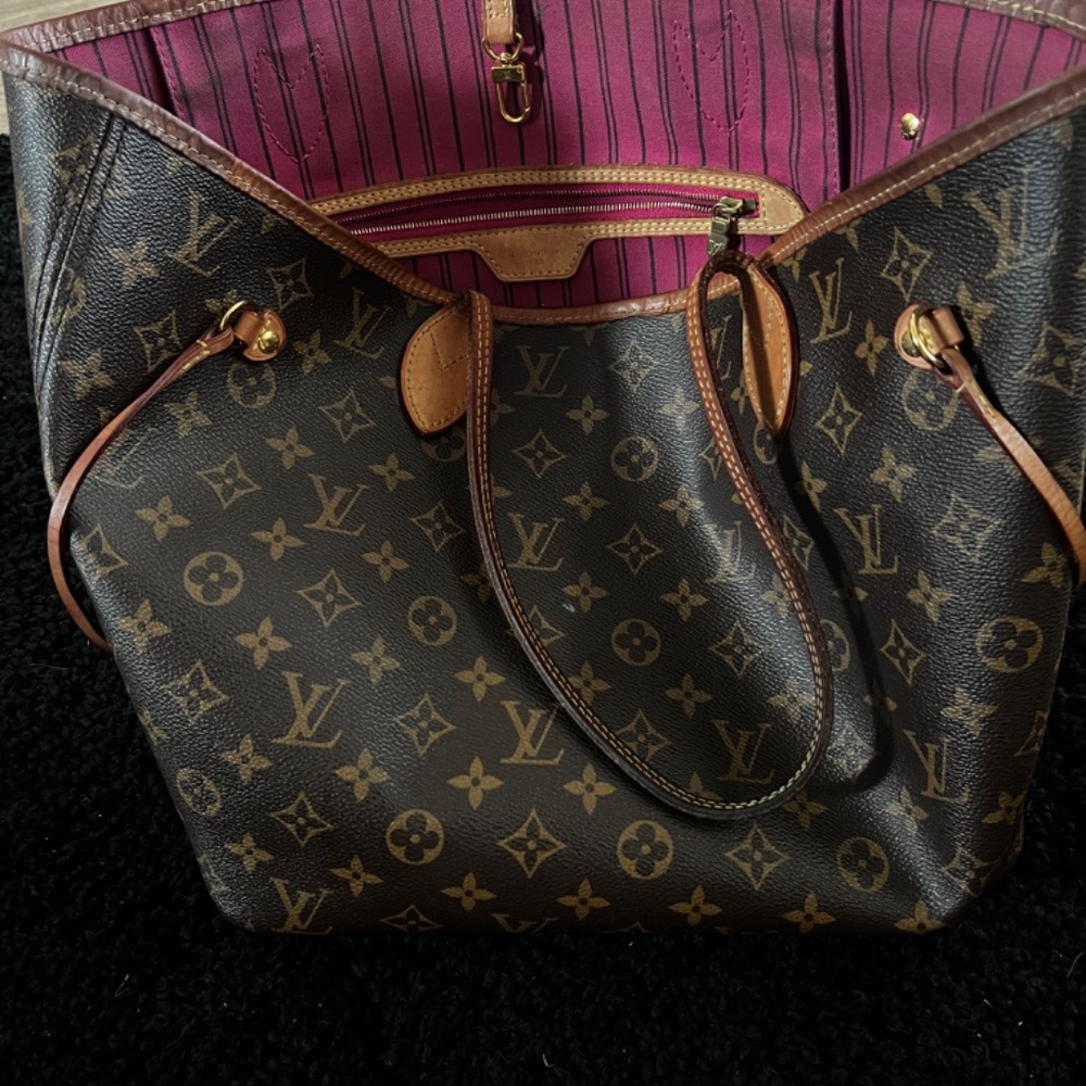 Purse - Picture 3 of 11